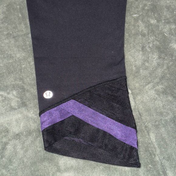 Lululemon Leggings Womens 8 Black Purple High Waist Performance Logo Cropped - Picture 6 of 6